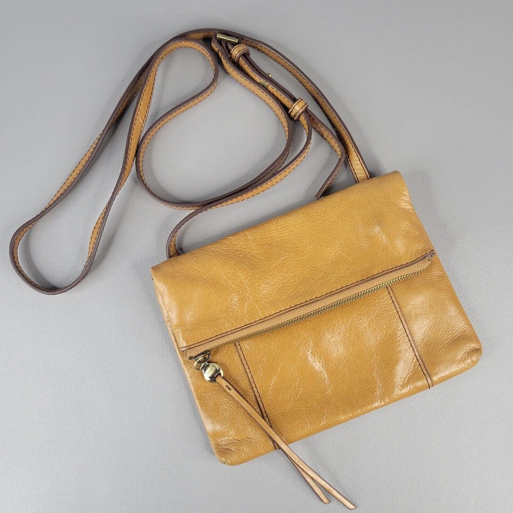 Hobo Womens Crossbody Bag Purse Fold Over Front Flap Zip Closure Leather Tan